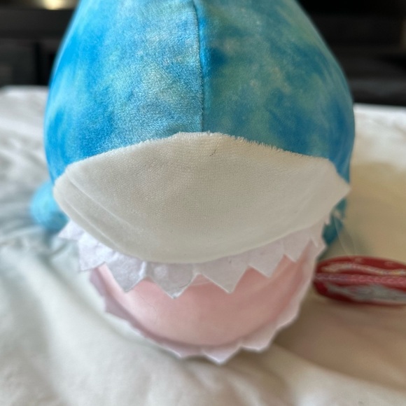 NEW with tags - Hugmallows, Squishmallows Blue Shark Plush - Picture 5 of 9